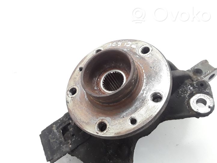 Renault Megane III Cubo de rueda delantera 400140080R