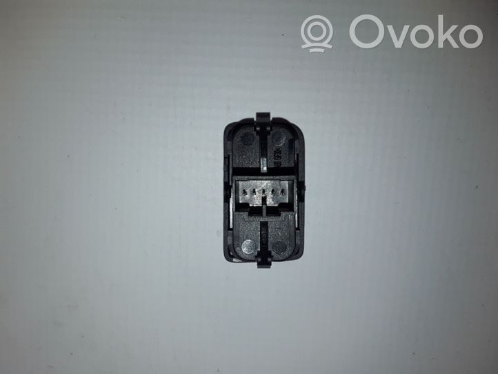 Volvo V50 Central locking switch button 30773333