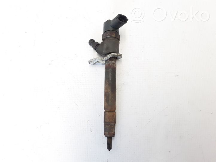 Volvo XC70 Fuel injector 30777526