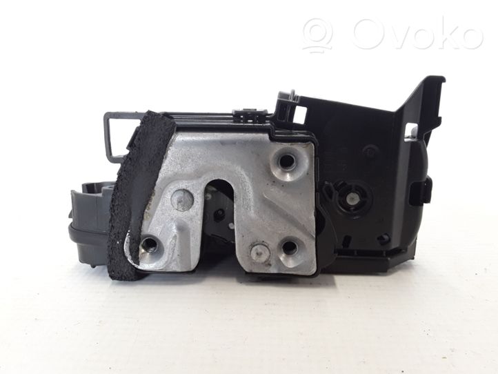 Opel Vivaro Front door lock 805027088R