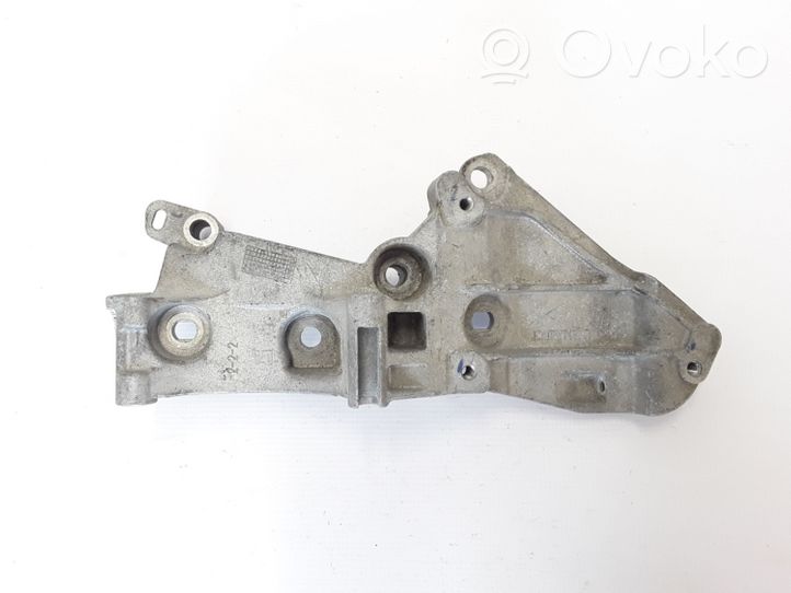 Renault Megane II Generator/alternator bracket 8200365097