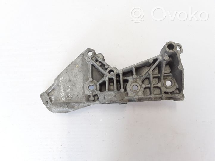 Renault Megane II Generator/alternator bracket 8200365097