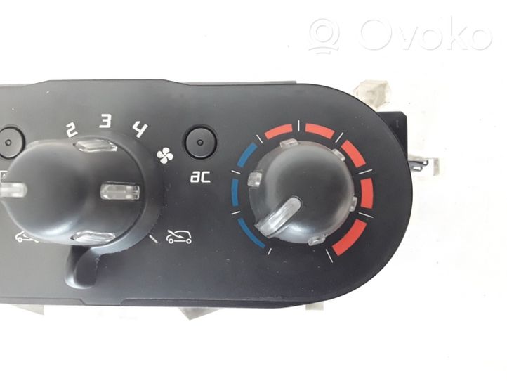 Renault Wind Ilmastoinnin ohjainlaite/moduuli 7701067954