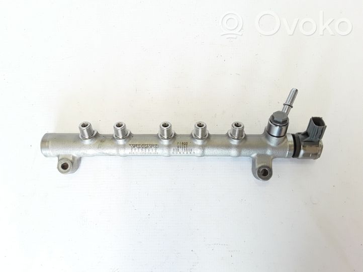 Volvo XC40 Tuyau de conduite principale de carburant 31303612