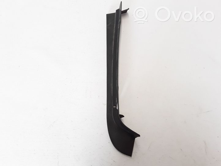 Renault Megane III Rivestimento della modanatura della chiusura del vano motore/cofano 638219570R