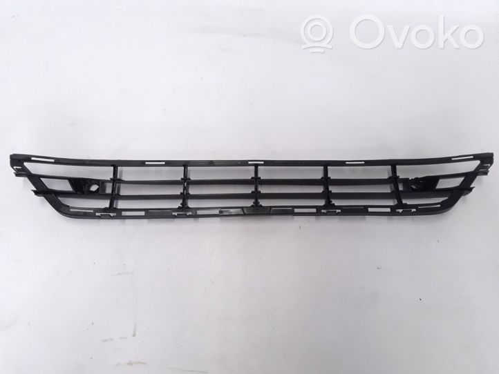 Volvo S60 Etupuskurin alempi jäähdytinsäleikkö 31323859