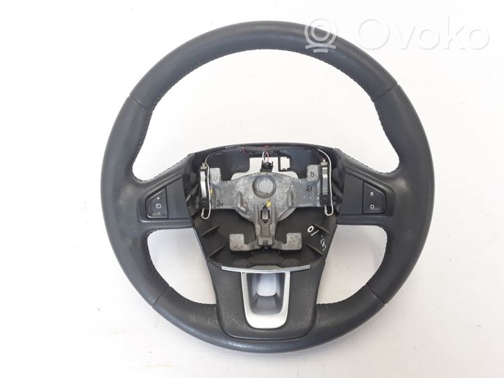 Renault Latitude (L70) Steering wheel 