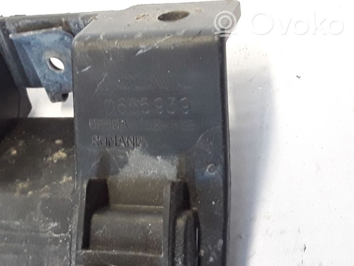 Volvo S60 Soporte de montaje del parachoques trasero 30655939