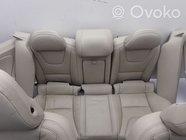 Volvo S60 Juego interior 