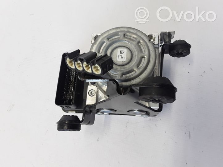 Volvo S90, V90 ABS-pumppu 31680098