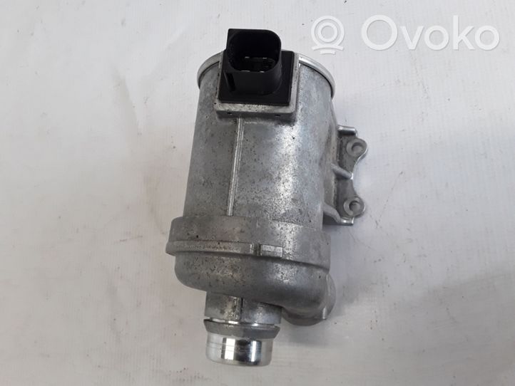 Volvo S90, V90 Vesipumppu 31368715