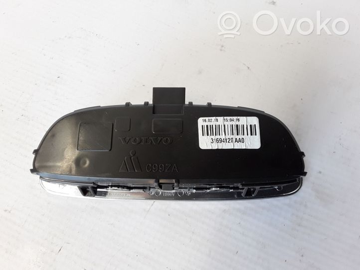 Volvo S90, V90 Kitas salono žibintas 31694120