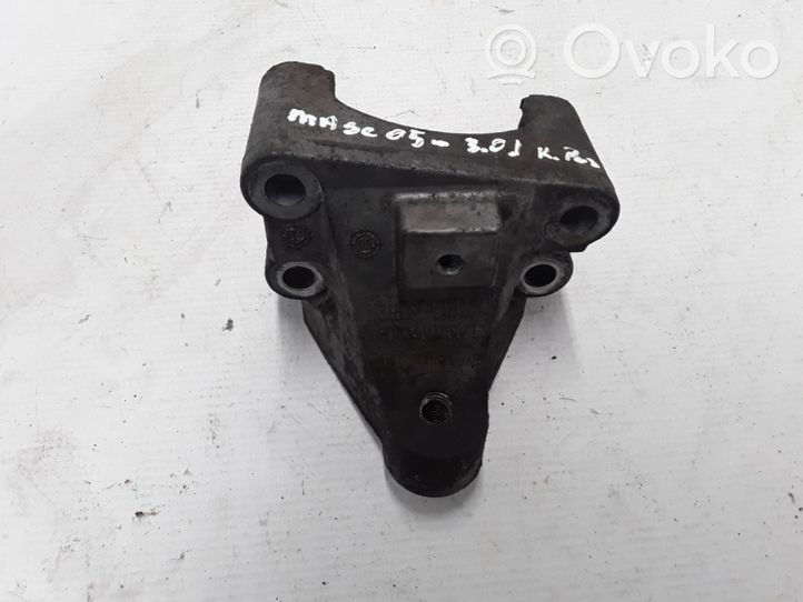 Renault Mascott Soporte de montaje del motor (Usadas) 5010460753