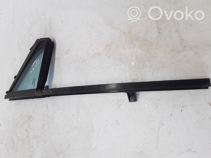 Renault Zoe Front vent window/glass (coupe) 803303408R