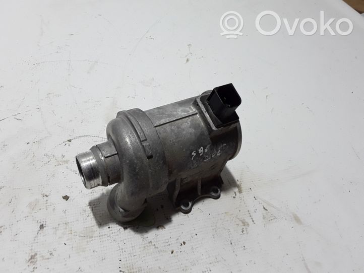 Volvo S90, V90 Vesipumppu 31368715