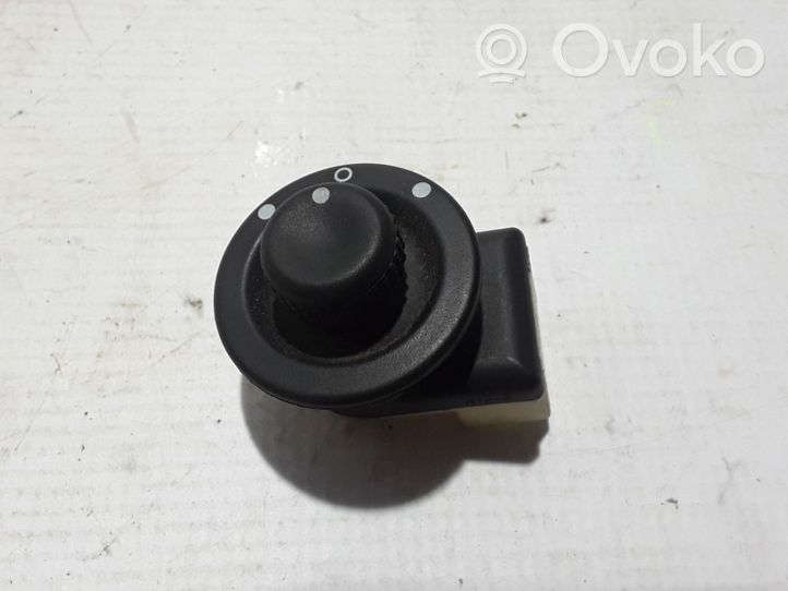 Renault Scenic II -  Grand scenic II Autres commutateurs / boutons / leviers 8200002442