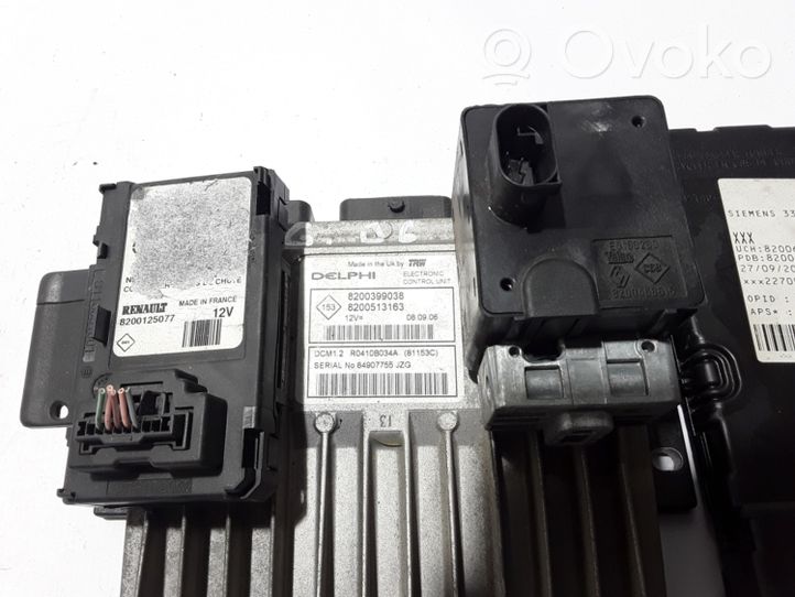 Renault Megane II Komputer / Sterownik ECU i komplet kluczy 