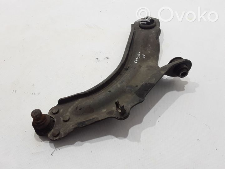 Renault Kangoo II Fourchette, bras de suspension inférieur avant 8200586567