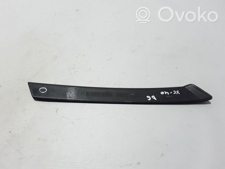 Volvo XC40 Moulure, baguette/bande protectrice d'aile 31448960