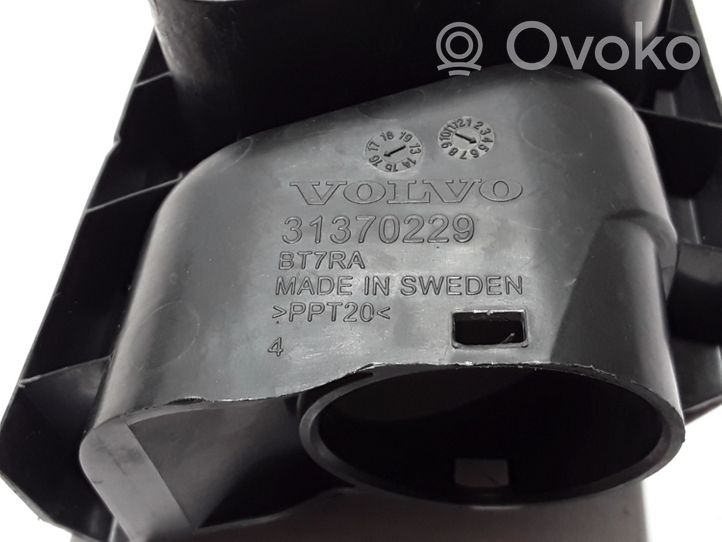 Volvo S90, V90 Obudowa filtra powietrza 31370130