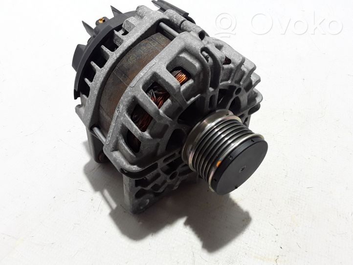 Dacia Duster II Generator/alternator 231004719R