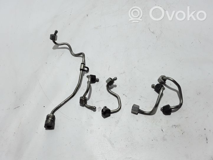 Volvo V40 Tuyau d'alimentation d'injecteur de carburant 