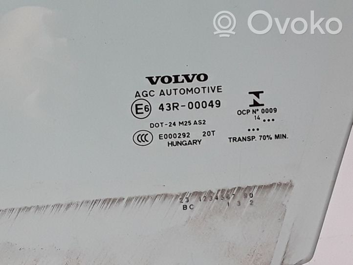Volvo V40 Pagrindinis priekinių durų stiklas (keturdurio) 31386762
