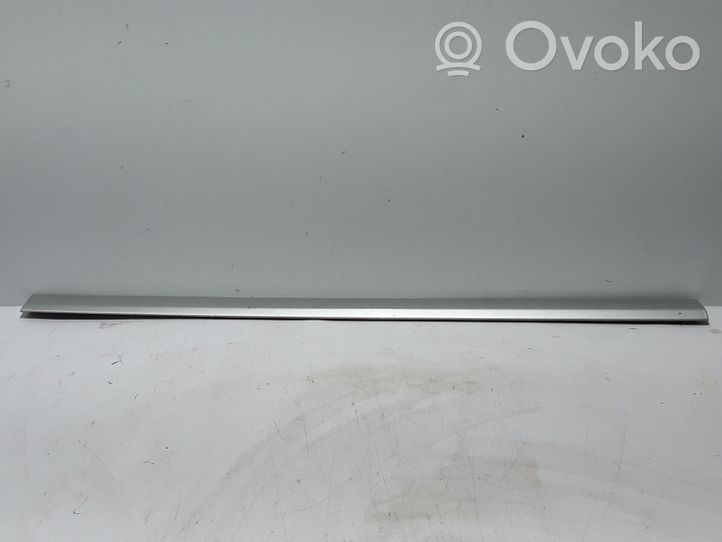 Volvo XC70 Front door trim (molding) 08693518