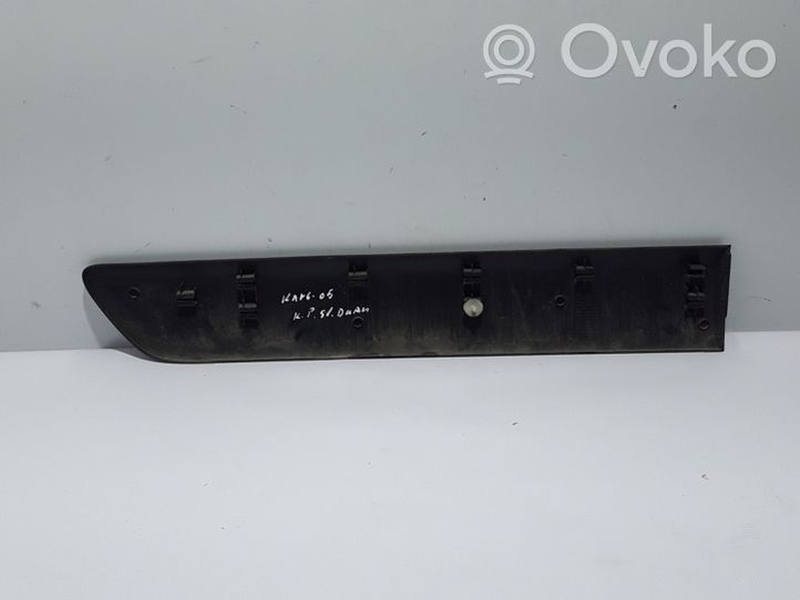 Renault Kangoo I Liukuoven lista (muoto) 8200038179