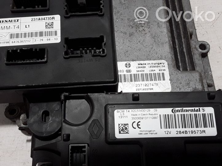 Renault Captur Komputer / Sterownik ECU i komplet kluczy 