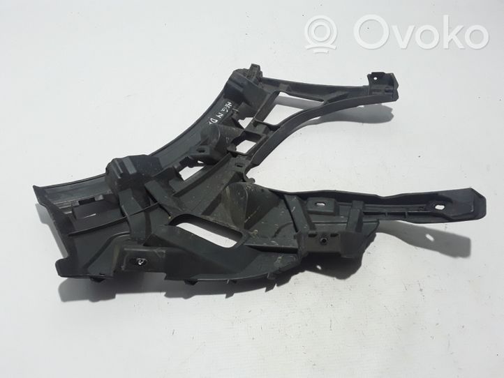 Renault Megane III Support de montage de pare-chocs avant 620345700R