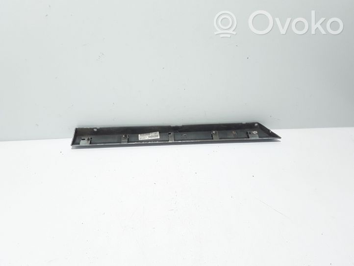 Volvo V70 Moulure de porte arrière 30664187