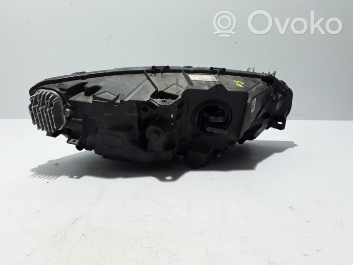 Volvo S90, V90 Lampa przednia 31468906