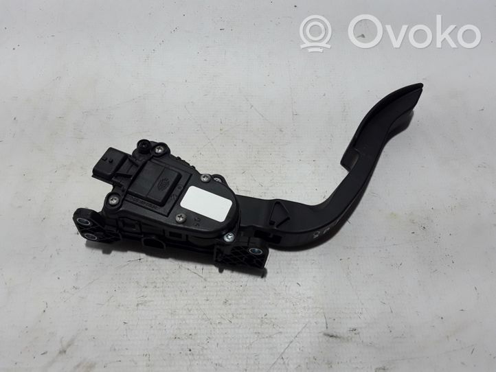 Renault Twingo II Accelerator throttle pedal 8200426238