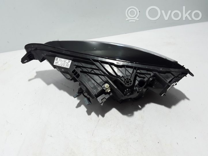 Volvo V60 Phare frontale 31656894