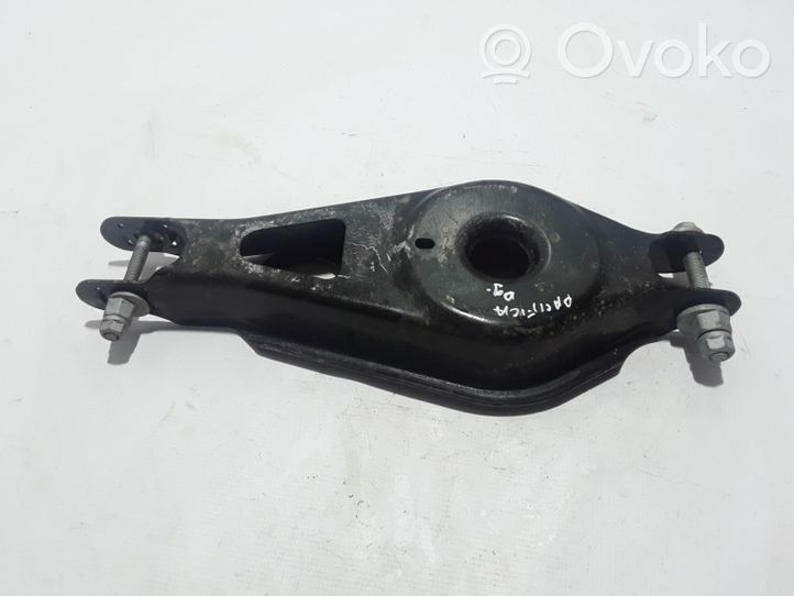 Chrysler Pacifica Querlenker Achsschenkel hinten 68218021AA