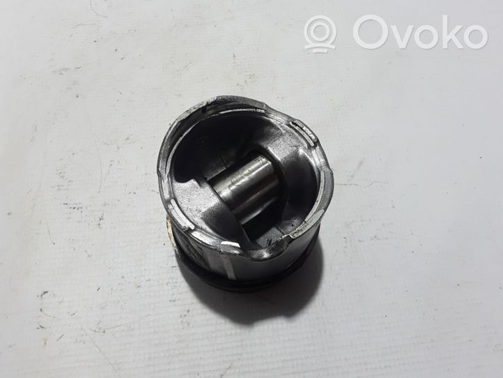 Renault Master II Piston avec bielle 7701477121