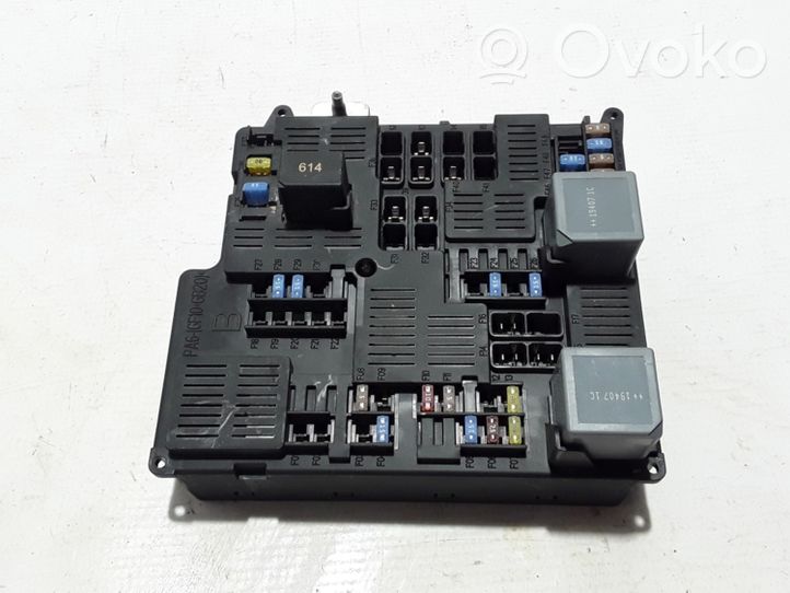 Volvo V60 Module de fusibles 32212298