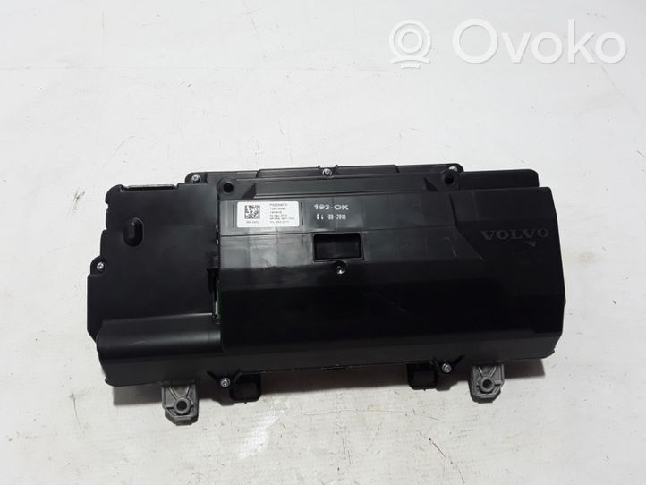 Volvo XC40 Tachimetro (quadro strumenti) 32254570