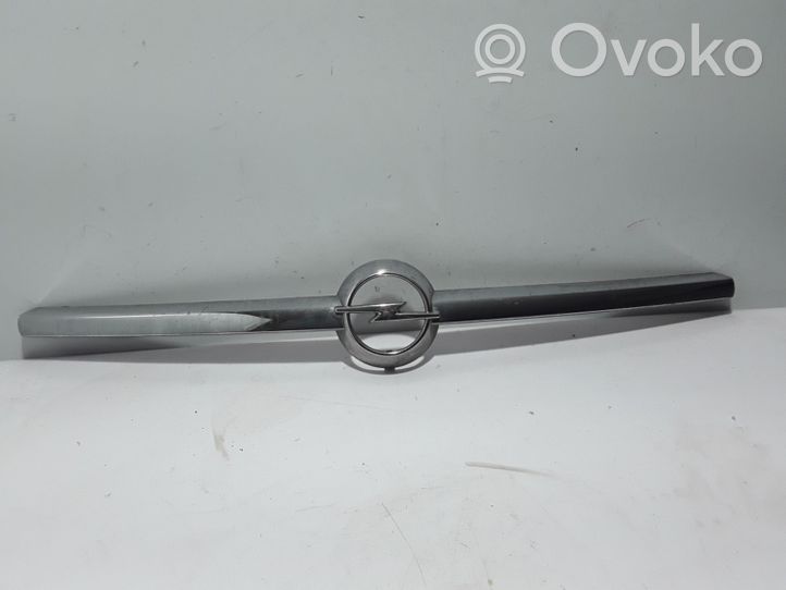 Opel Movano A Mostrina con logo/emblema della casa automobilistica 8200233764