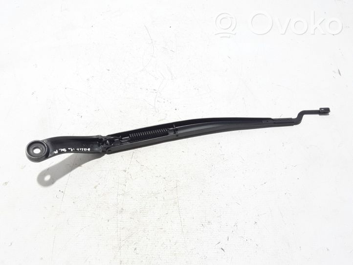 Chrysler Pacifica Front wiper blade arm 2585T2