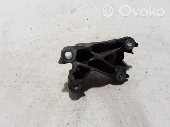 Mazda CX-5 II Staffa del cuscinetto di supporto dell’albero di trasmissione 994720822A