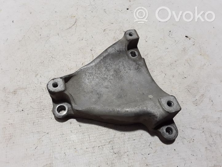 Renault Master III A/C compressor mount bracket 8200808620