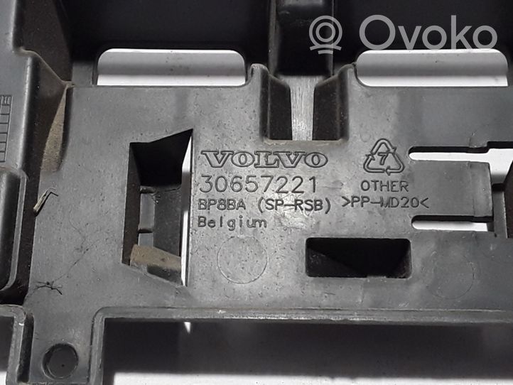 Volvo C30 Support de pare-chocs arrière 30657221