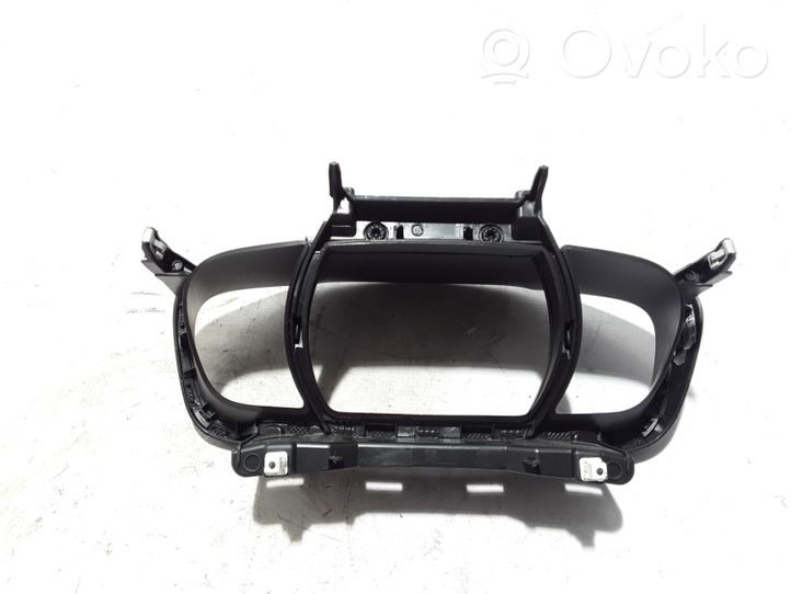 Renault Megane IV Element deski rozdzielczej 682647342R