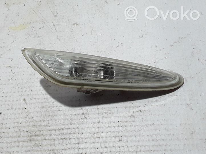 Chrysler Pacifica Front fender indicator light 18A453