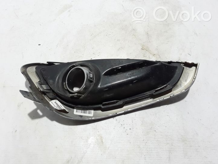 Chrysler Pacifica Etupuskurin alempi jäähdytinsäleikkö 68229007AA