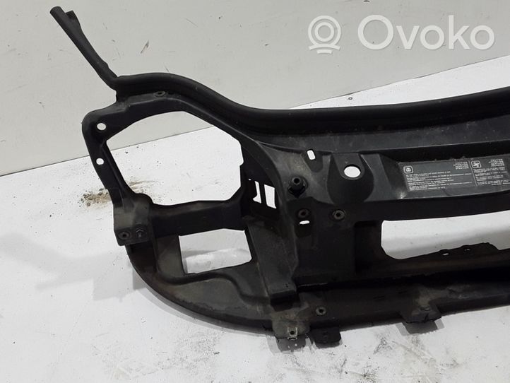 Opel Vivaro Support de radiateur sur cadre face avant 8200162317