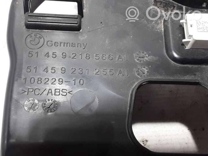 BMW 3 F30 F35 F31 Cita veida paneļa detaļa 9218566