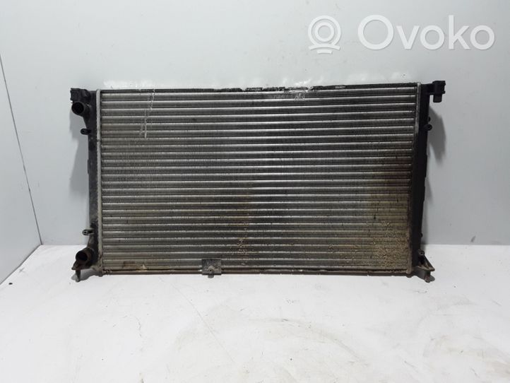 Renault Trafic II (X83) Radiateur de refroidissement 8200297816